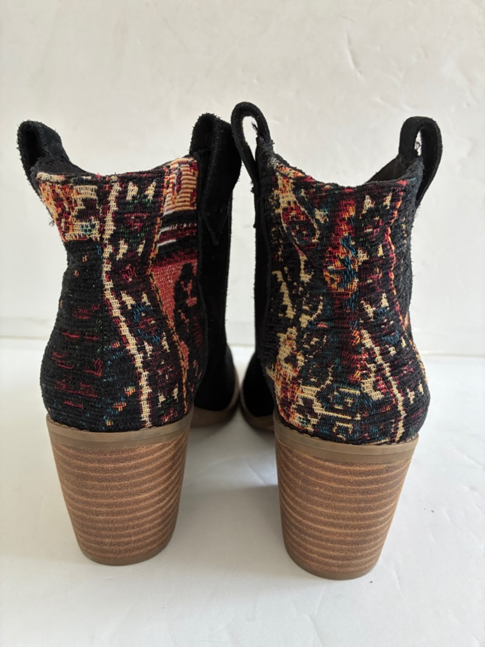 TOMS Constance Pull On Western Patterned Booties Black Suede Ankle Heel Size 6.5 - Picture 5 of 7